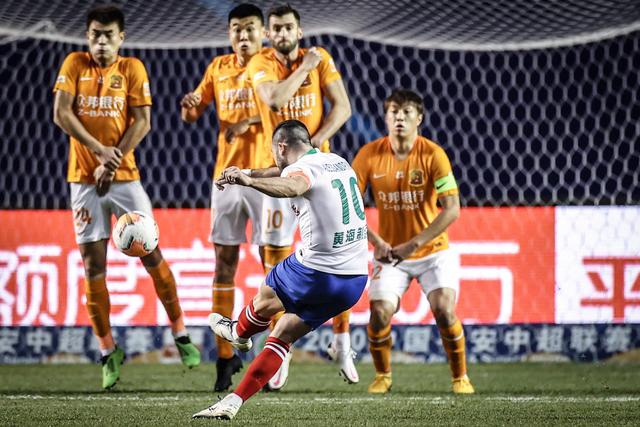 世预赛欧洲区分档：法、西、葡、意、英、德一档